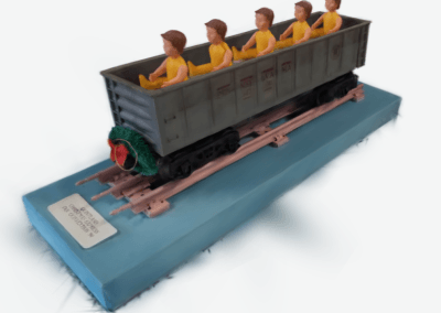 Quintvention Mini-Train Cart